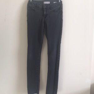 Skinny Bullhead Light Black Jeans
